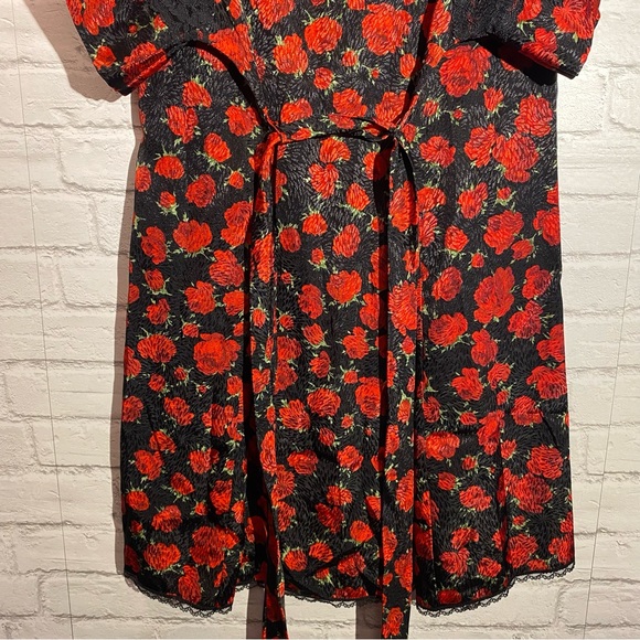 🎈SOLD 💔Vintage Robe LA II Rose Metallic Roses Beautiful Silk Robe Lace Detail - Picture 6 of 16